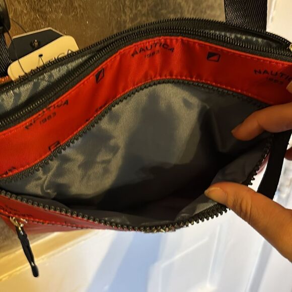 NWT Nautica Red and Blue Crossbody Nylon zipper Travel Bag with long strap - Picture 9 of 10